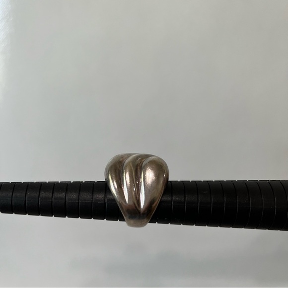 Vintage 925 Sterling Silver Chunky Heavy Wavy Ring Mexico - Picture 8 of 10